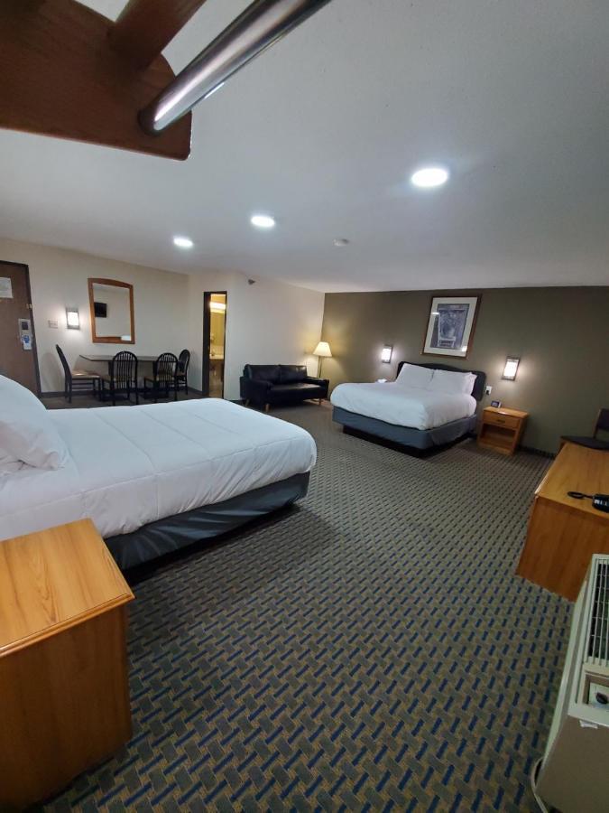 Hibbing Inn And Suites מראה חיצוני תמונה