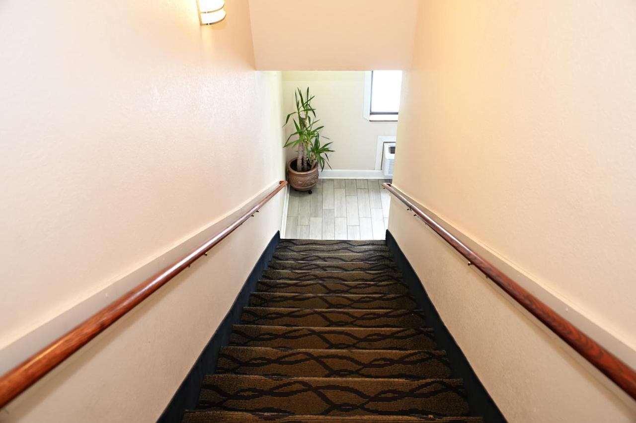Hibbing Inn And Suites מראה חיצוני תמונה
